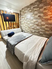 Cozy studio apartment in tourist area - Image 2