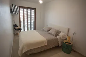Modern penthouse with TV 65, at the foot of the tram - Image 4