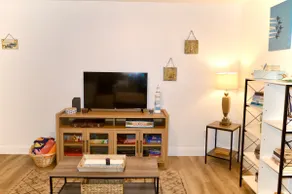 3 Mins to Downtown, 16 Mins to Beach | FL Getaway - Image 3