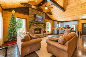 10 Acres*Private River * Hot Tub*Fire Pit*Fishing - Image 2