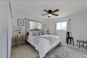 Waterfront Gulf Access-Pool, Firepit, Pet friendly - Image 2