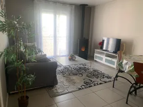 In the heart of the village, spacious and air-conditioned two-room apartment - Image 2