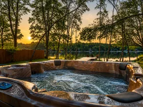 Lakefront Luxury | Dock • Kayaks • Hot Tub • Fish - Image 5