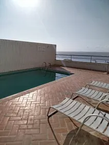 Renovated ocean-view flat in Ponta d'Areia - Image 3