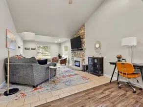 Relax and Unwind in Tumwater 3bd/2ba, Free parking - Image 4