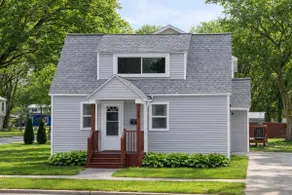 Newly Renovated Gem close to Casino! - Image 5