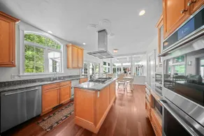 Sagamore Manor | Pool | Hot Tub | 5min to Beach! - Image 4