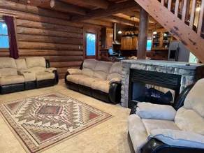 Hallelujah Hideaway Cabin - Image 2