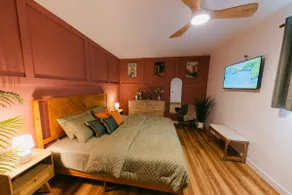 Delightful Retreat House/7 miles to beach downtown - Image 4