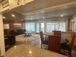 Water front w/private dock! Boat Available to rent - Image 3