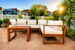 Avalon Bay Beachside Retreat + BBQ + Dogs Welcome - Image 5