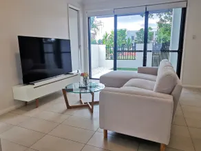 3B Villa in Central Hope Island - Image 2