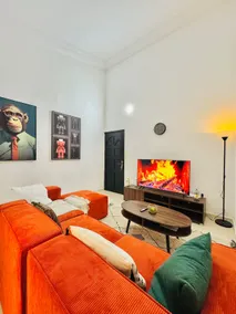 Charming and comfortable apartment with nice terrace - Image 2