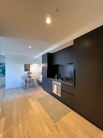 Spacious 70sqm CBD Apt · Skyline Views + Parking - Image 3