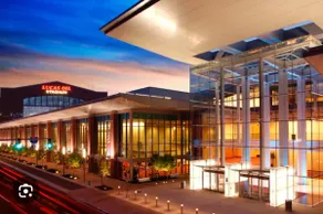 Stadium Stay #4 Eli Lilly Lucas Oil & Free Parking - Image 5