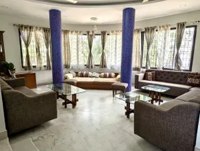 Spacious 4BHK At Prime Spot - Woodcrest Bungalow - Image 2
