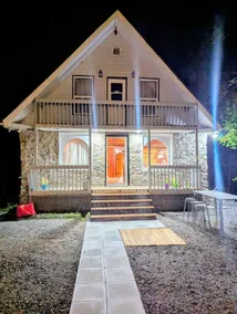 Light Chalet - Image 5