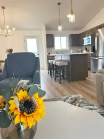 Brand new modern style home - Image 2