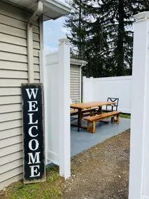 Large House: Lake Erie, Hot Tub, King Bed, Beaches - Image 2