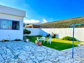 Relaxing beachfront villa - Image 4