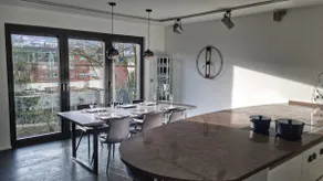 Luxury 4 room apartment with home Cinema & balcony - Image 5