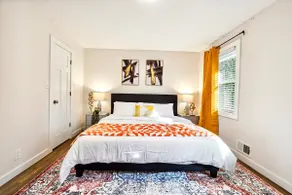 Private Pool House, King Bed, Air Hockey, Foosball - Image 2
