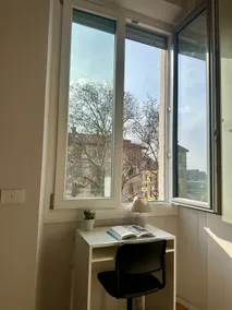 Modern Duomo-Farini Apartment - Milan - Image 4