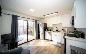Roswell home.Office Space •Parking •Medium Rent - Image 2