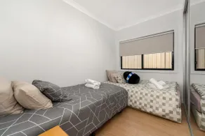 2BDR Granny Flat For Family Retreat - Image 5