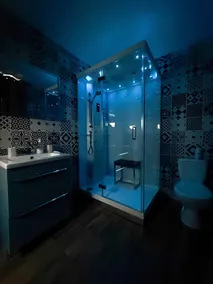 The Starry Escape - Jacuzzi Sauna Hammam - Image 5