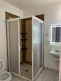 house with air conditioning - Image 5