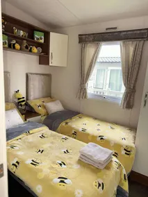 Peaceful Seaside Getaway - Image 4