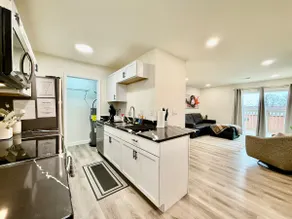 Beautiful 2 Bedroom Unit in Middletown, OH - Image 2