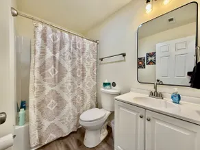 Beautiful 2 Bedroom Unit in Middletown, OH - Image 3