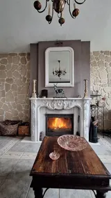 Comfortable house with fireplace & fenced garden - Image 3