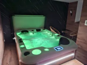 romantic cottage private spa inside 24 hours a day - Image 3