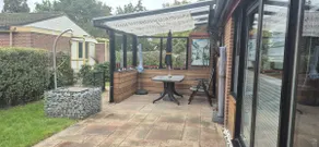 Bungalow - Image 3