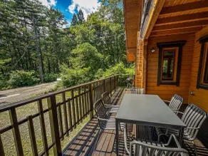 Yukiguni - Chic alpine log house - Image 5