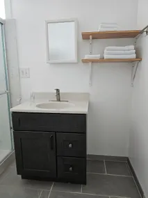 condo unit 1 in central Oakland - Image 3