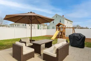 Spacious 3BR+Office with Parking- 13 Min to Boston - Image 5