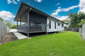 Golf Course Getaway Family Friendly 4BR 2BA - Image 2
