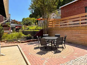 Charming 5 Bedroom Fully Renovated Historic Home - Image 5