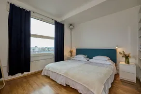 100 square meter 4-room central smart apt - Image 4