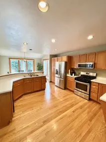 Grafton Getaway – Spacious Side-by-Side w/Fire Pit - Image 4