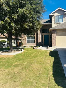 Lovely Comfortable Home w/ Pool - Image 3