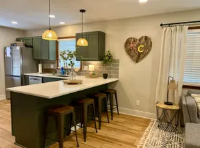 Perfect Location- visit all Kansas City! - Image 3