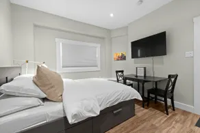 Cozy Suite Downtown Halifax *Free Parking* - Image 4