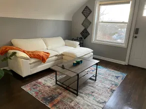 Cozy 1b/1b beautiful views Hopeville Wtby 2nd Flr - Image 2