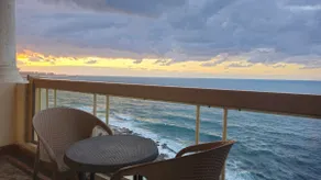 Alex sea view apartment - families only - Image 2