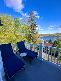Lux Lakeview House Experience/Sleep 8 - Image 2